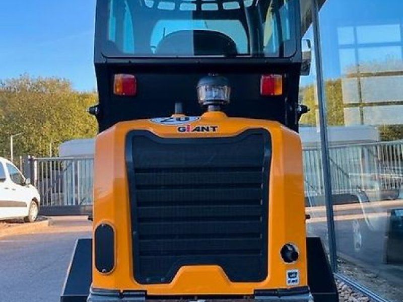 Giant G 2300 X-Tra HD  Hoflader  Kabine Schaufellader