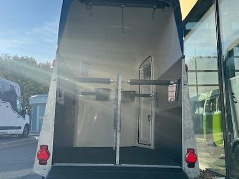 Humbaur Pegasus 2 Pferde 2,4t ALU  Sattelkammer