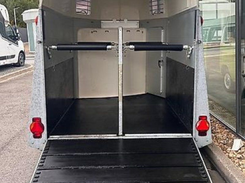 Humbaur Xanthos Aero Pferde 2,4t ALU 1. Hand SK