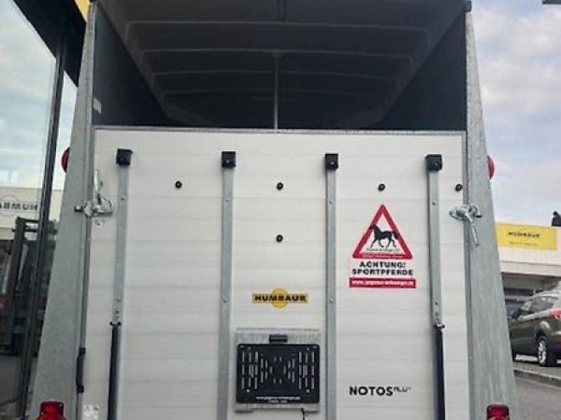 Humbaur Notos Alu Frontausstieg Pferde 2,4t  DS-Klappe