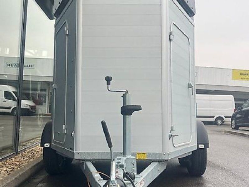 Humbaur Xanthos 2 Pferde 1. Hand Alu 2,4t. TOP