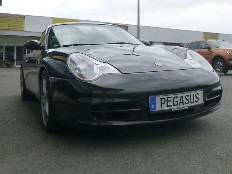 Porsche 996 Carrera 4 Coupé Sportfahrwerk Tiptronic Navi