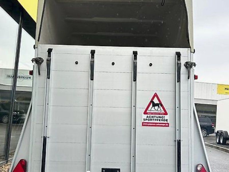 Blomert Pferde 2,7t. Alu Sattelkammer