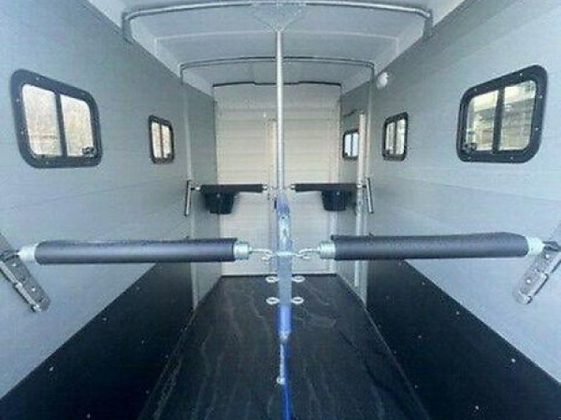 Humbaur * NOTOS X-TRA UP* ALUBODEN SK 2,7to Pferde