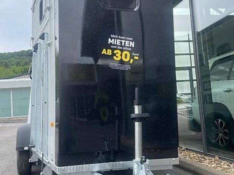 Humbaur Notos XTRA Pro 2-Pferde Fronstausstieg