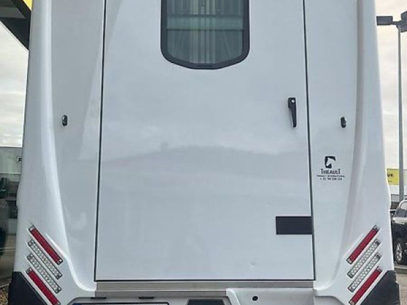 Renault Master Theault Proteo 5L 2 Pferdeer 5 Sitzer