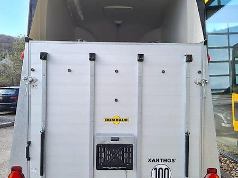 Humbaur Xanthos 2,4t 2-Pferde 1. Hand 100km/h Aluboden