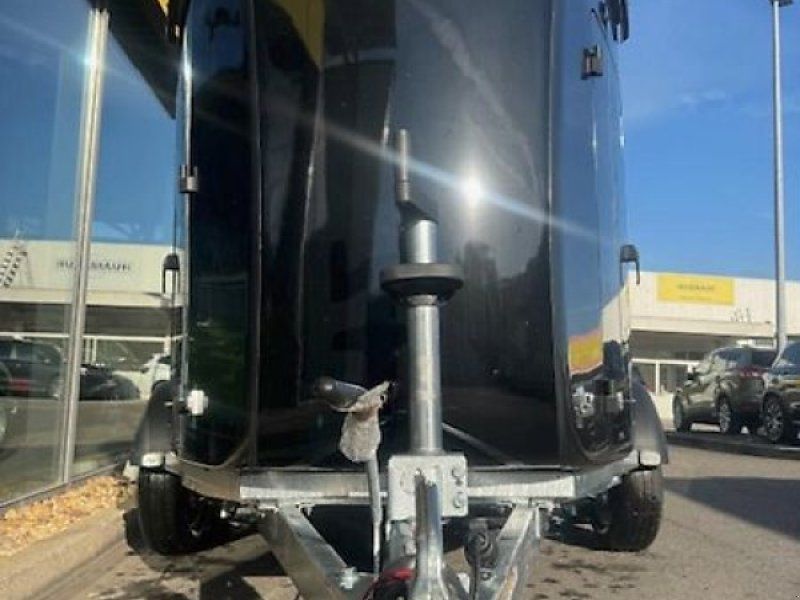 Humbaur Pegasus Style S 2,7t BLACK ED. 2 Pferde