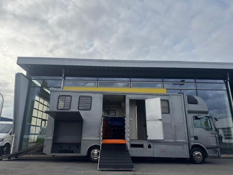 MAN TGL 8.180 7,5t. Pferdetransporter Wohnabteil Top Sleeper