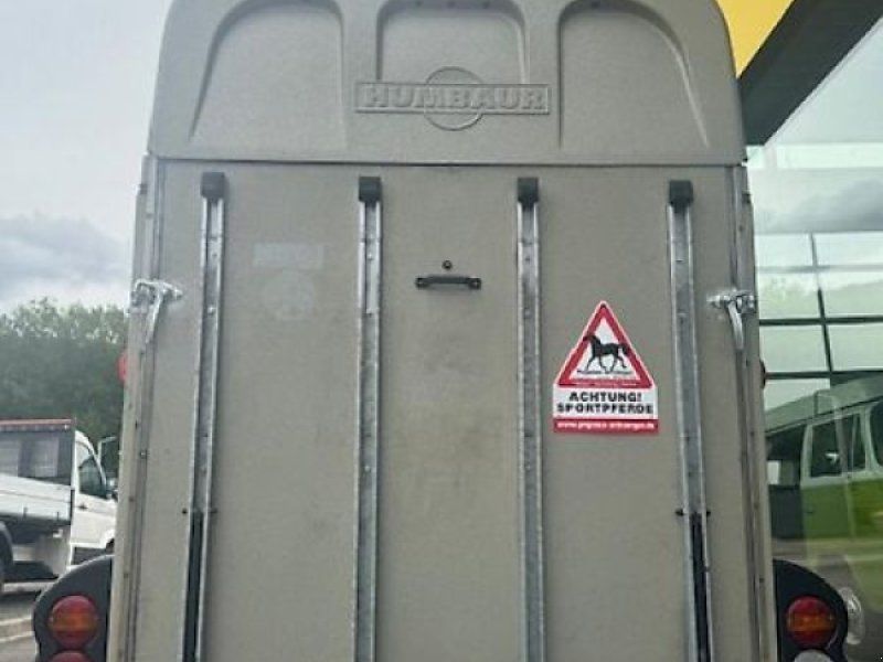 Humbaur Pegasus Vollpoly 2,4t Sattelkammer