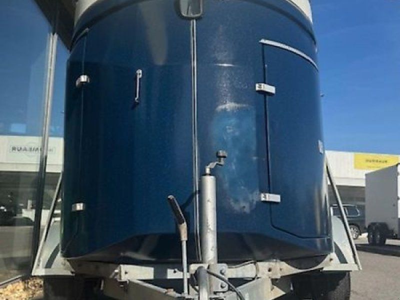 Köper 2 Pferde Vollpoly 2t Sattelkammer