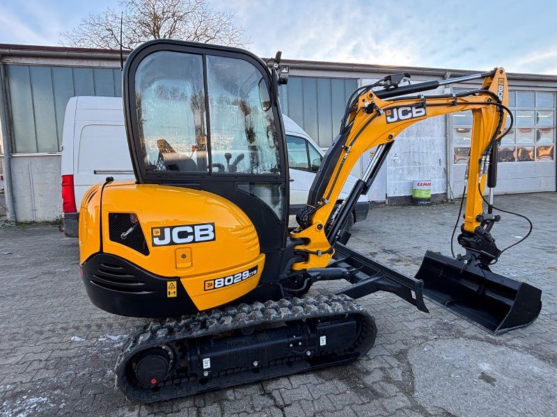 JCB 8029 CTS
