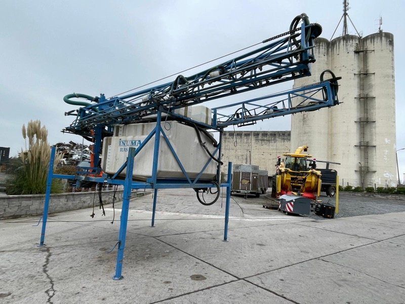 Inuma IUAS 3021 Aufbau für Unimog