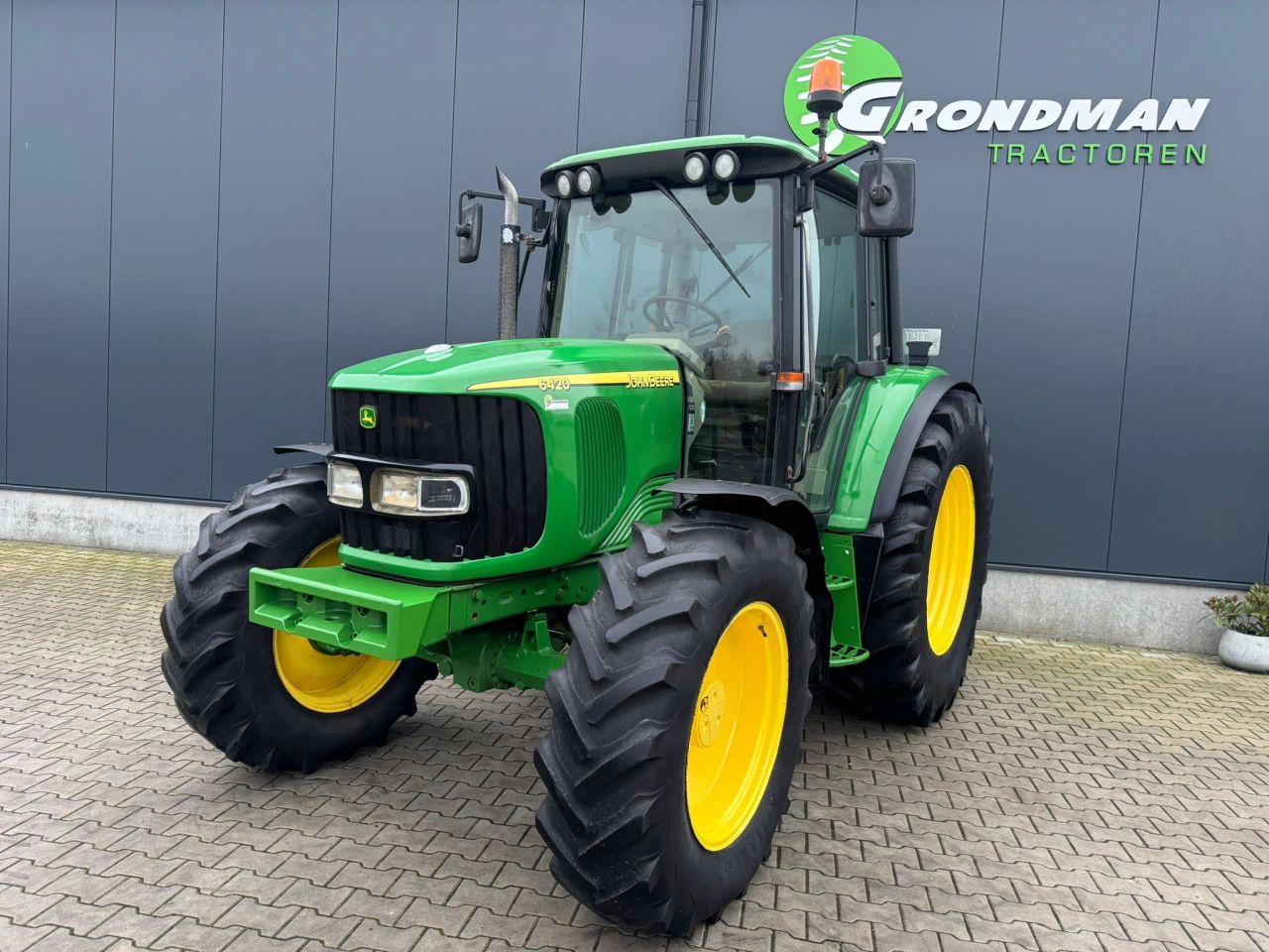 John Deere 6420