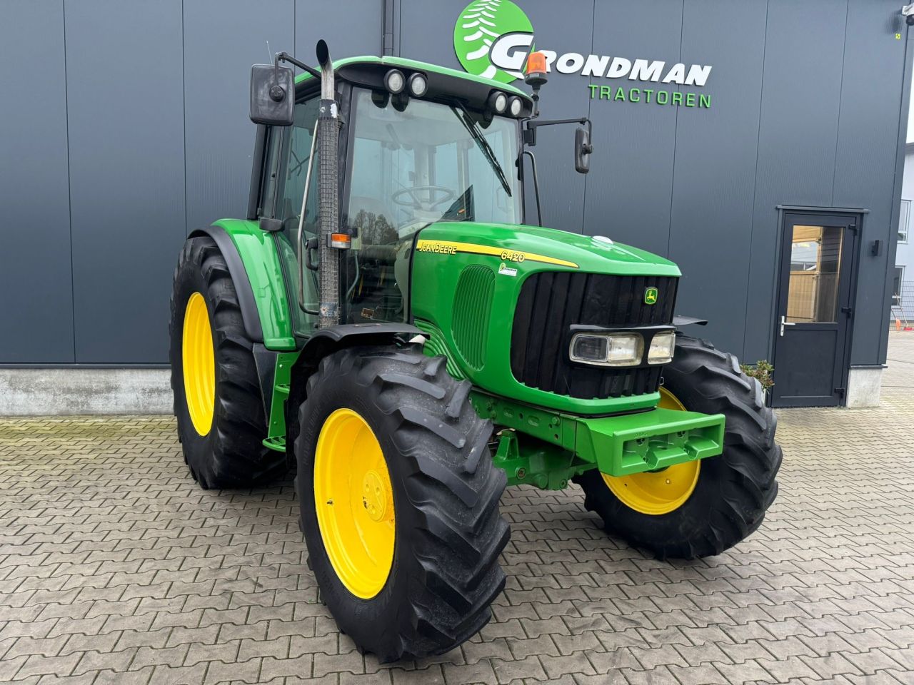 John Deere 6420