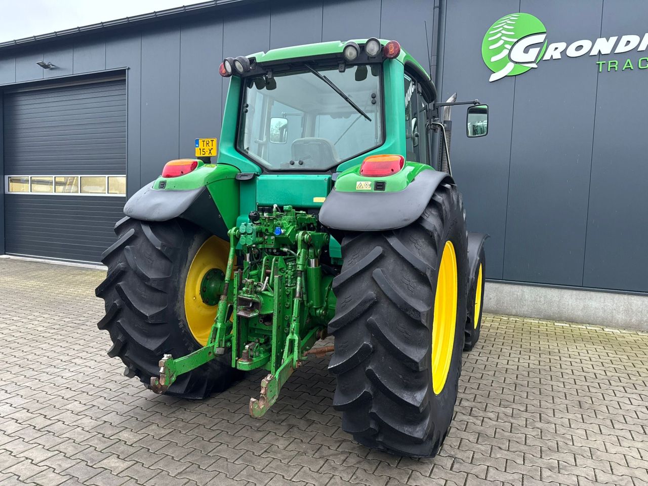 John Deere 6420