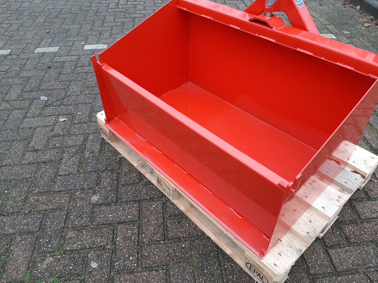 Boxer Agri TB 100L grondbak voor achter de mini trekker