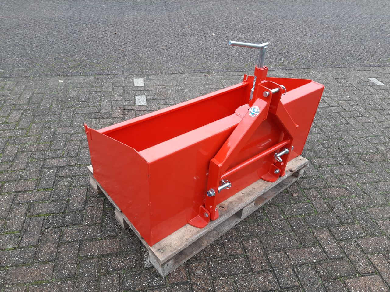 Boxer Agri TB 120L grondbak voor achter de mini trekker