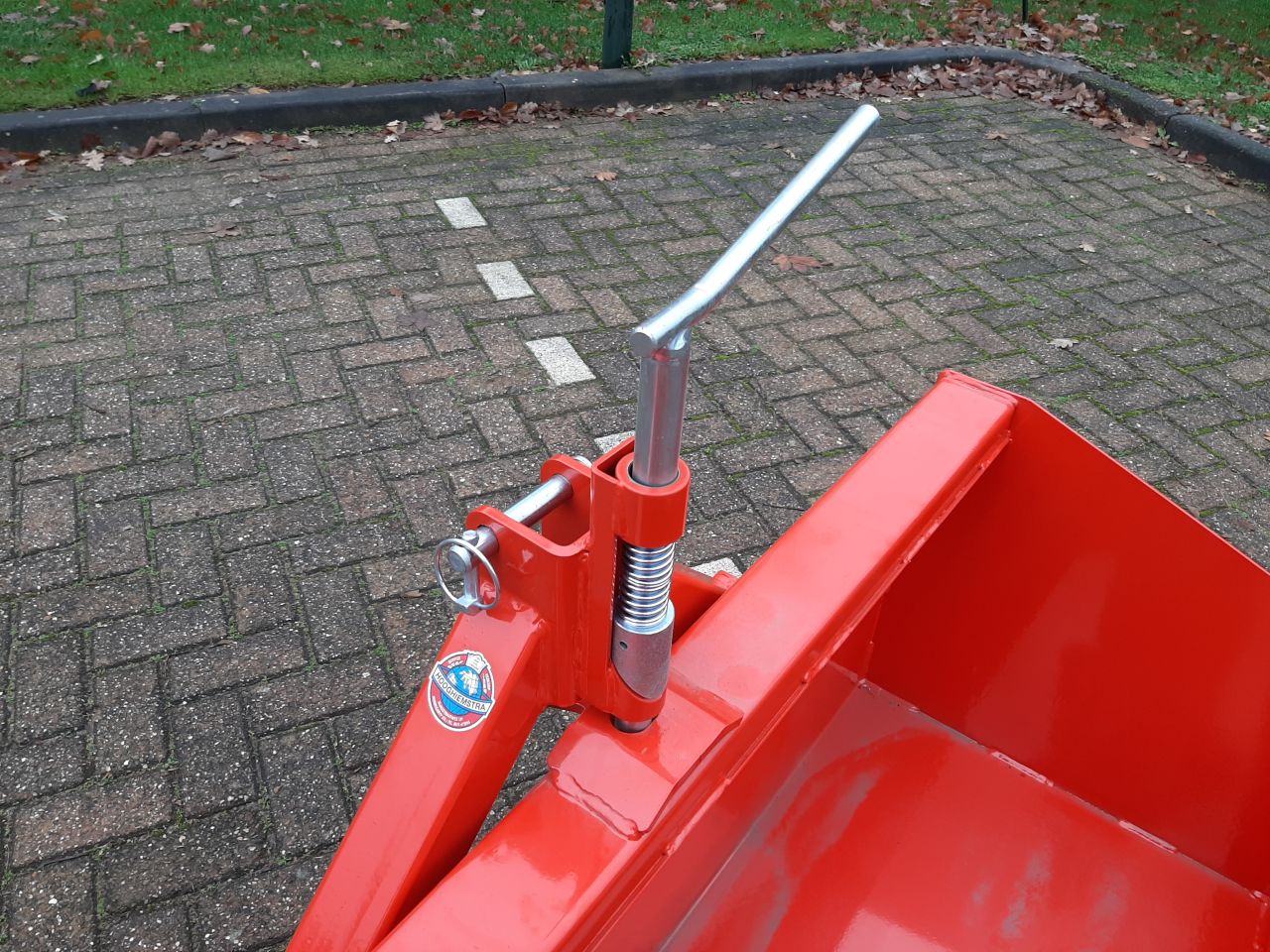 Boxer Agri TB 120L grondbak voor achter de mini trekker