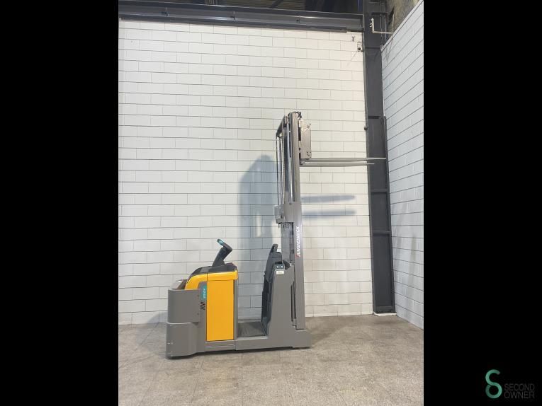 Stackers Electric Jungheinrich ECG214 2017