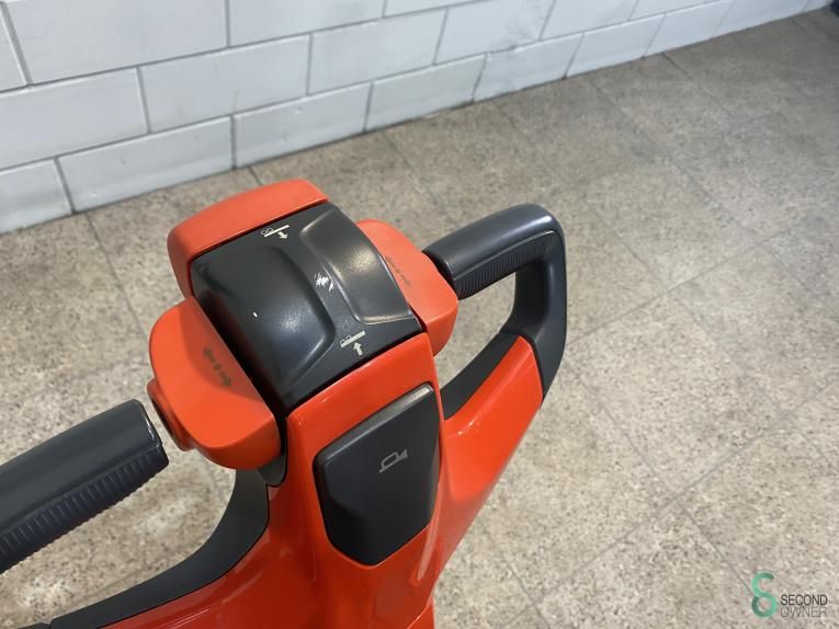 Pallet trucks Electric Linde T14 2024