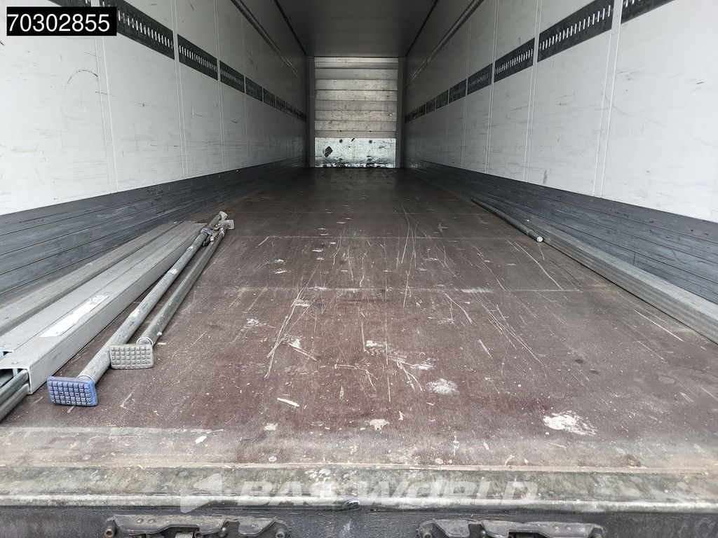 Schmitz SCB*S3B Lifting Axle