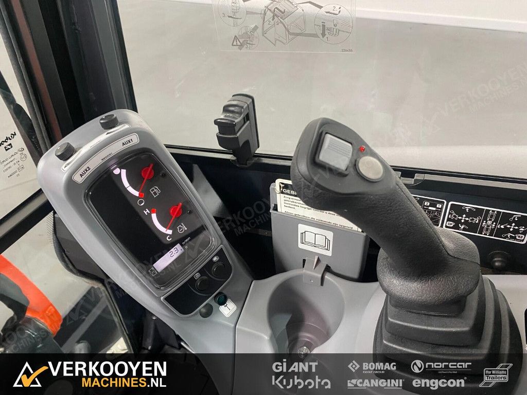 2025 Kubota U27-4 Hi-spec ADV1144