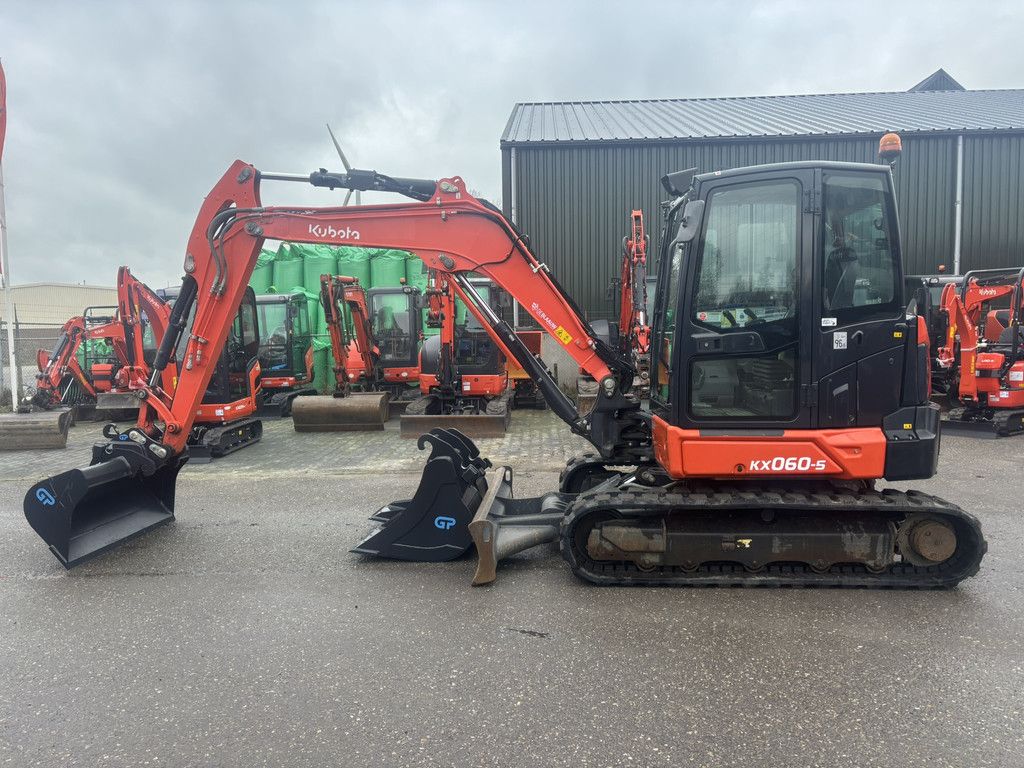 KUBOTA KX060-5