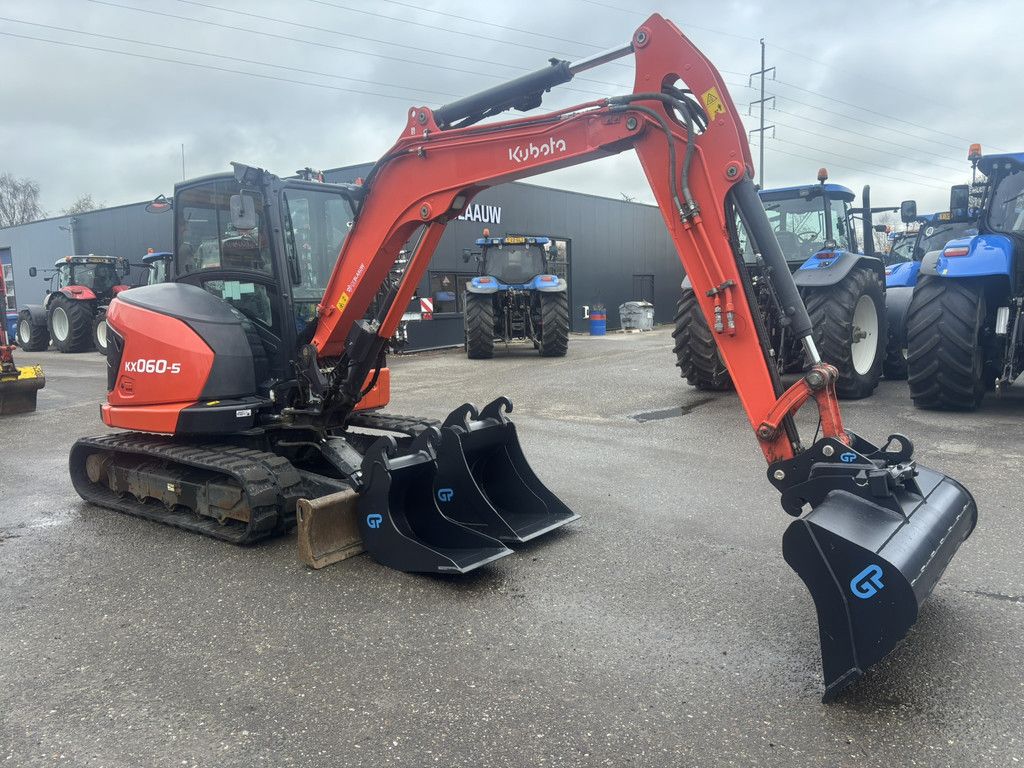 KUBOTA KX060-5