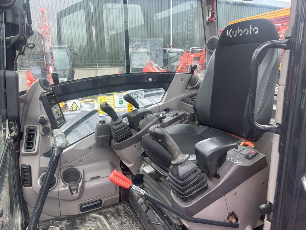 KUBOTA KX060-5