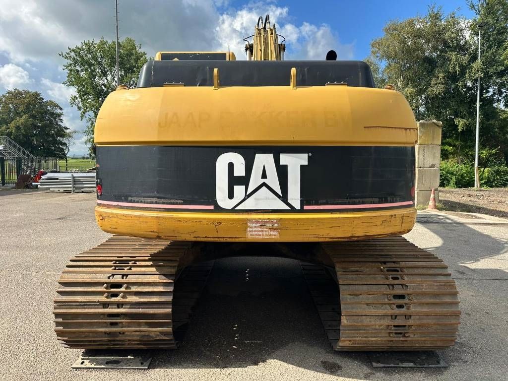 CAT 318 C L - 3066 engine!
