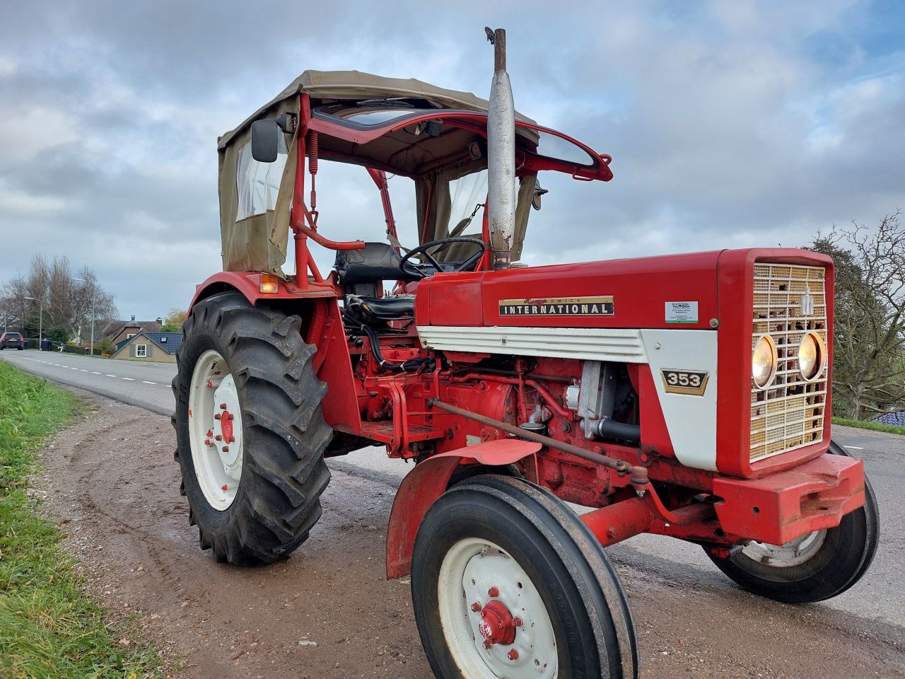 International 353 WEINIG UREN I.Z.G.ST