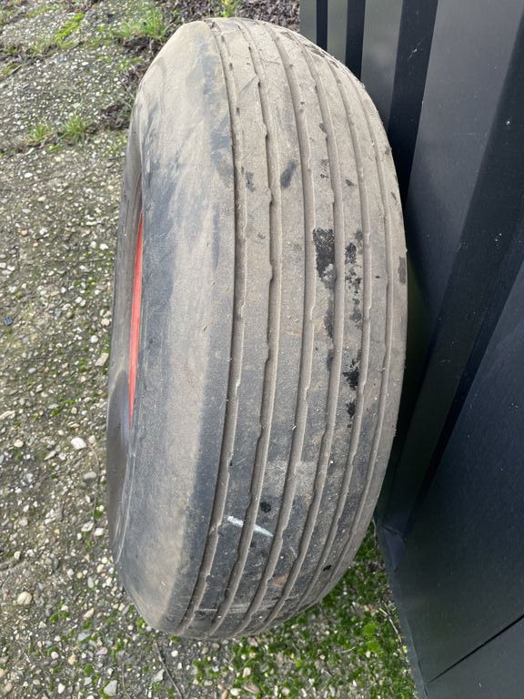 Onbekend Set wielen 11.00-16 Vredestein