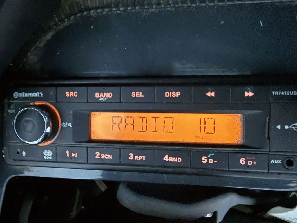 Komatsu PC16R-3HS (2022 / 170 uur)