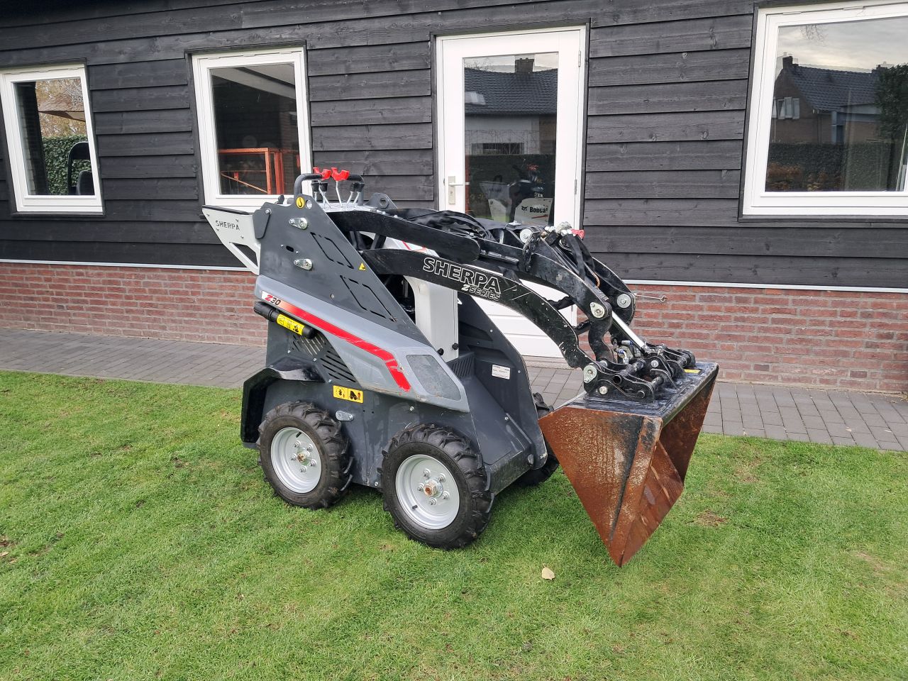 Sherpa Z30 ( Bj 2025 ) Sherpa 100 / Giant / Skidster Mini shovel