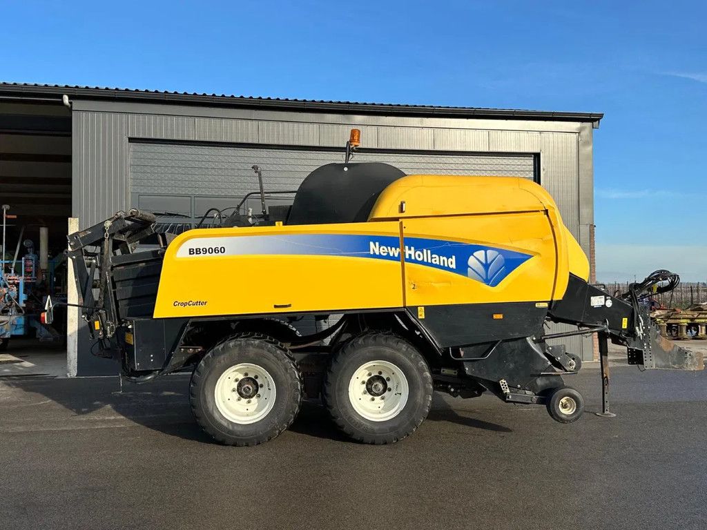 New Holland BB9060 CropCutter