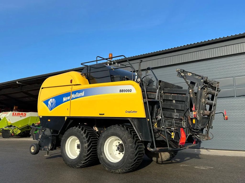 New Holland BB9060 CropCutter