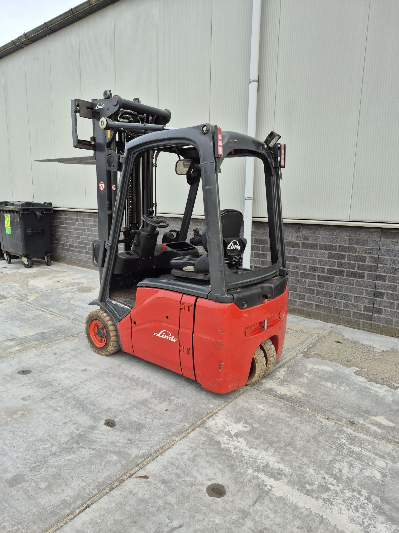 Linde E15-01 bj 2011 triplex sideshift 5.220 mm accu bj 2021