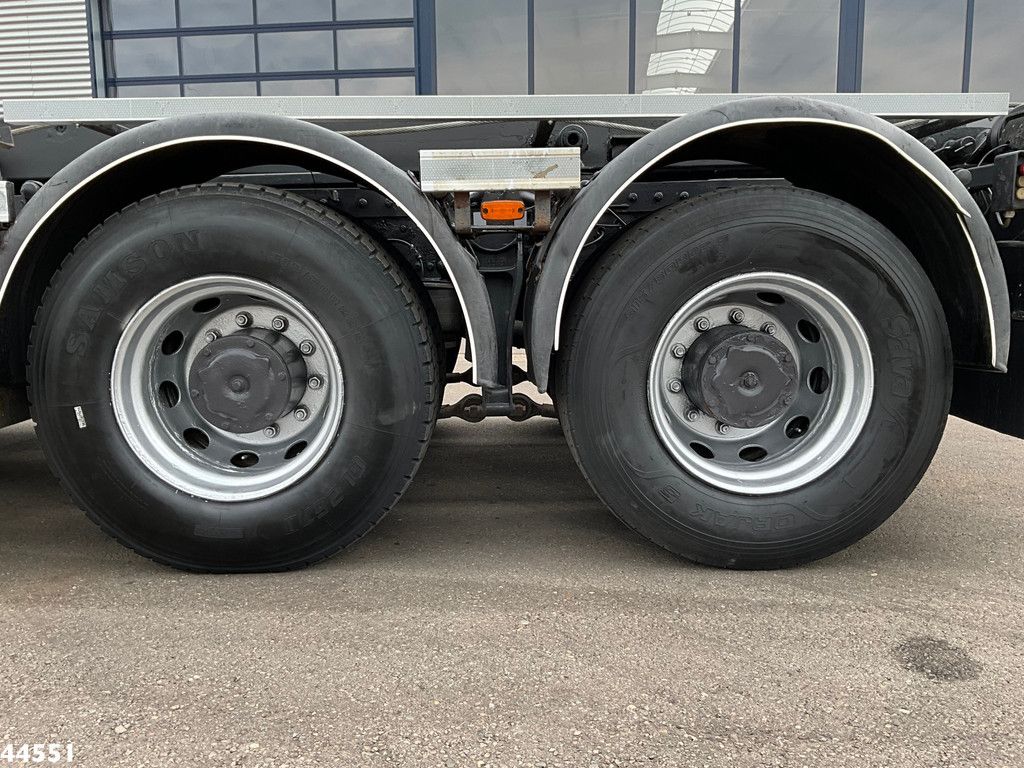 Iveco AD260T41 6x4 HMF 16 Tonmeter Z-kraan