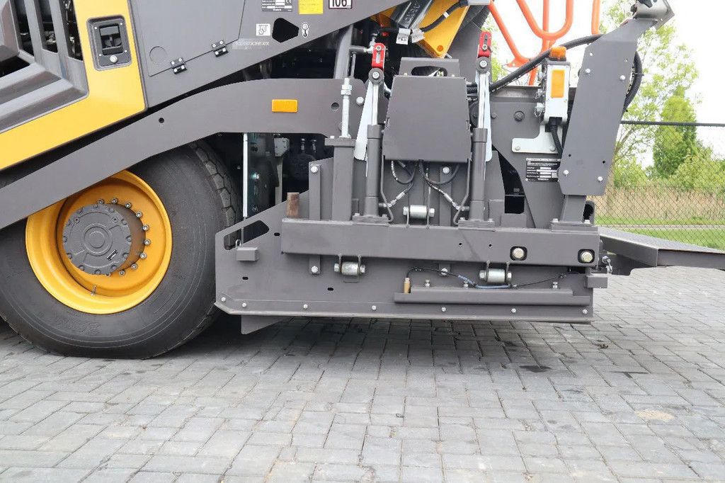 Volvo P2870 D ABG | ASPHALT PAVER | NEW / UNUSED | BOMAG BF300