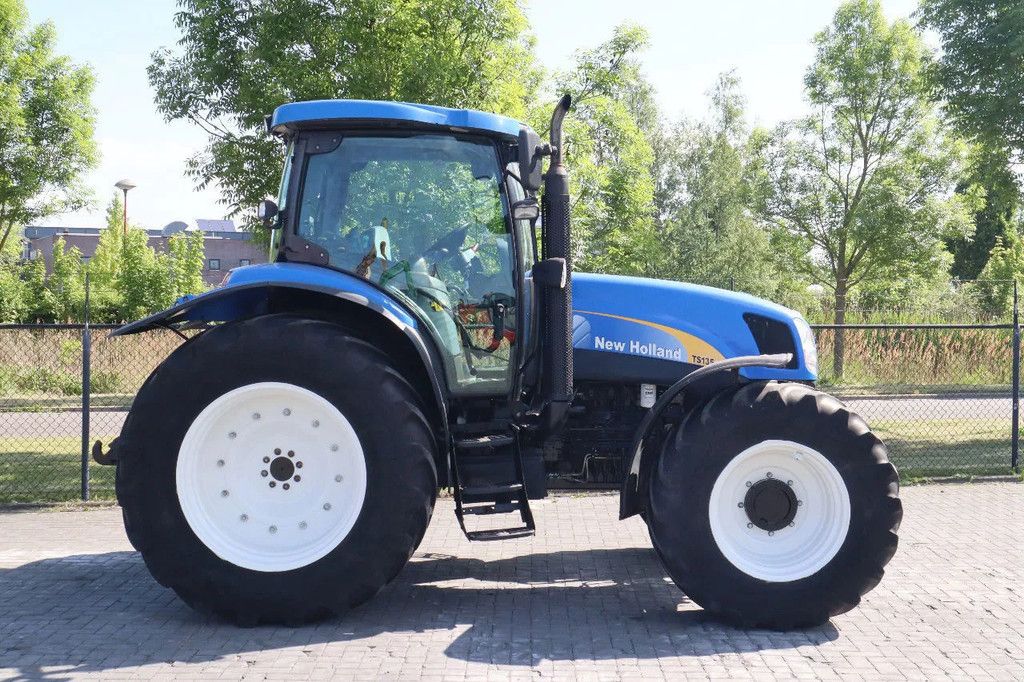 New Holland TS135A | 40 KM/H | 4X4 | SUPERSTEER