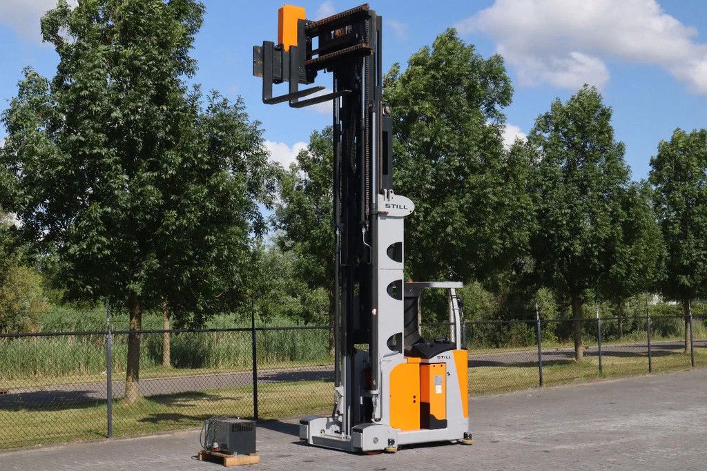 Still GX-X | REACHTRUCK | ROTATING FORKS | 4.5 METER | TRIPLEX