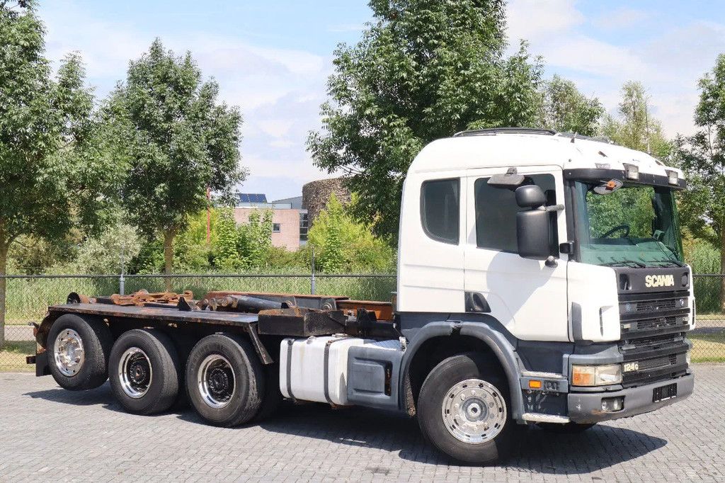 Scania P124-420 | 8X4 | HOOKLIFT | MANUAL | BIG AXLES | EURO 3