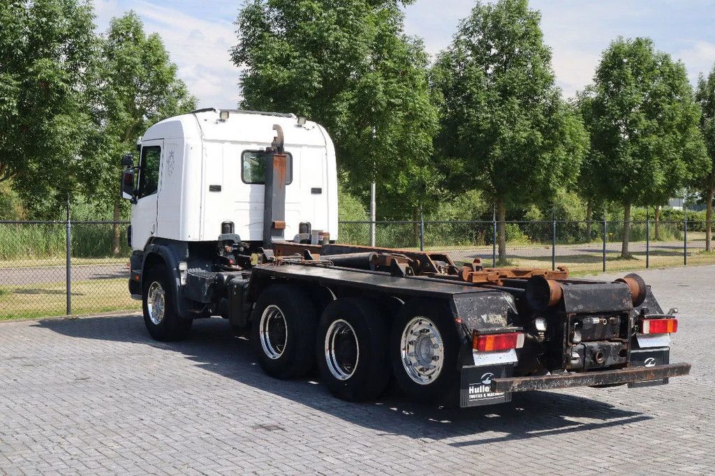 Scania P124-420 | 8X4 | HOOKLIFT | MANUAL | BIG AXLES | EURO 3