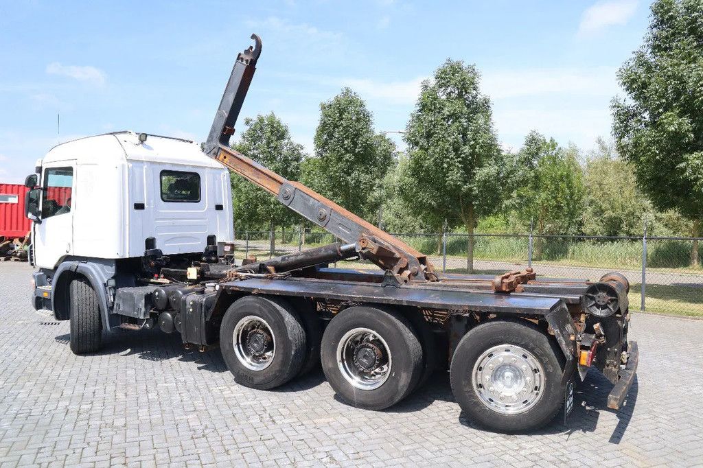 Scania P124-420 | 8X4 | HOOKLIFT | MANUAL | BIG AXLES | EURO 3