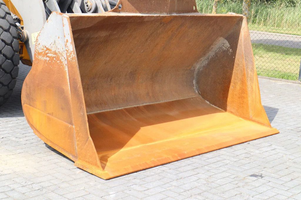 Volvo L70E | BUCKET | QUICK COUPLER | EXTRA FUNCT | AIRCO