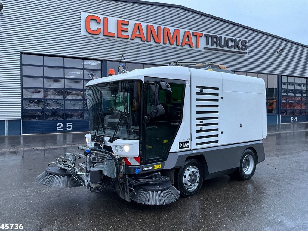 Ravo 540 Euro 6 with new 3-rd brush!