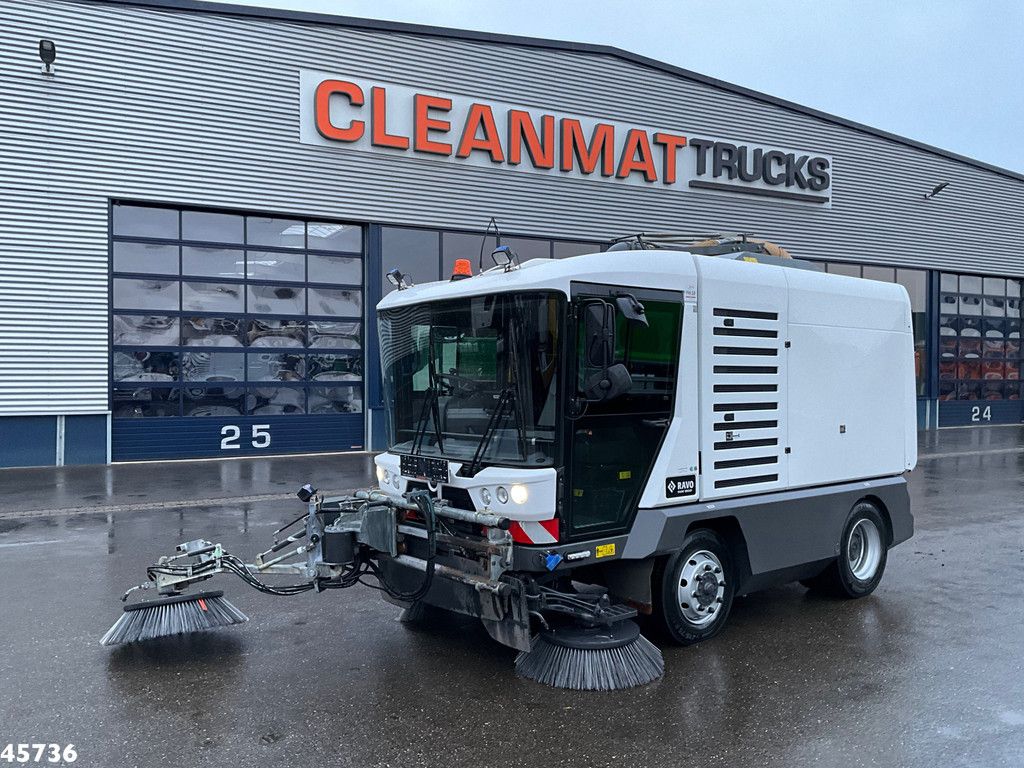 Ravo 540 Euro 6 with new 3-rd brush!