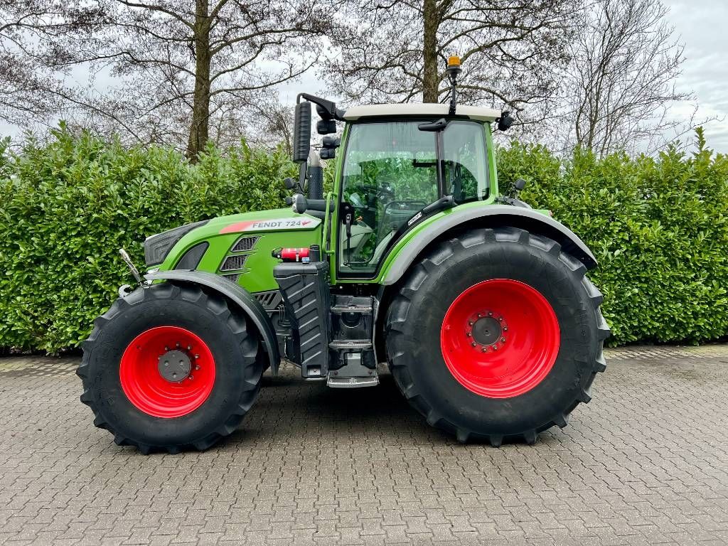 Fendt 724 S4 Profi
