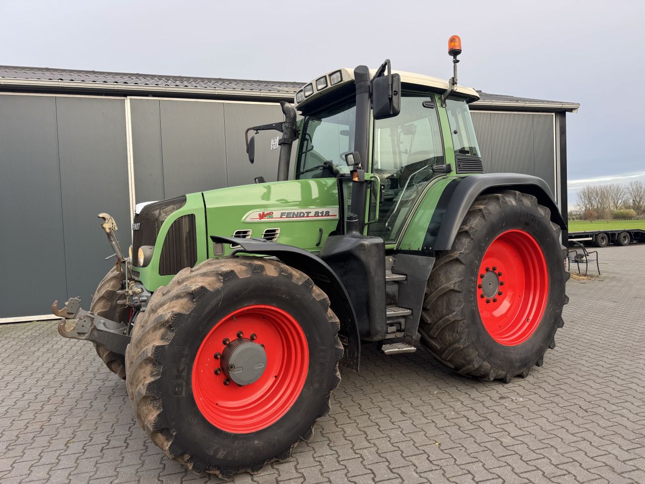 Fendt 818 Vario TMS com.2
